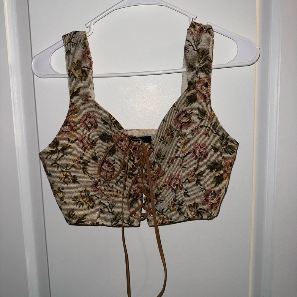 Cider Floral Lace-Up Crop Top